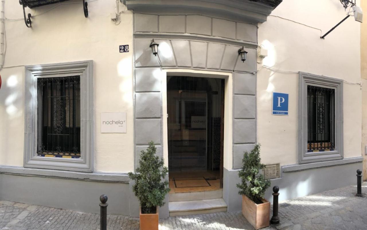 Pension Nochela Sevilla Exterior photo